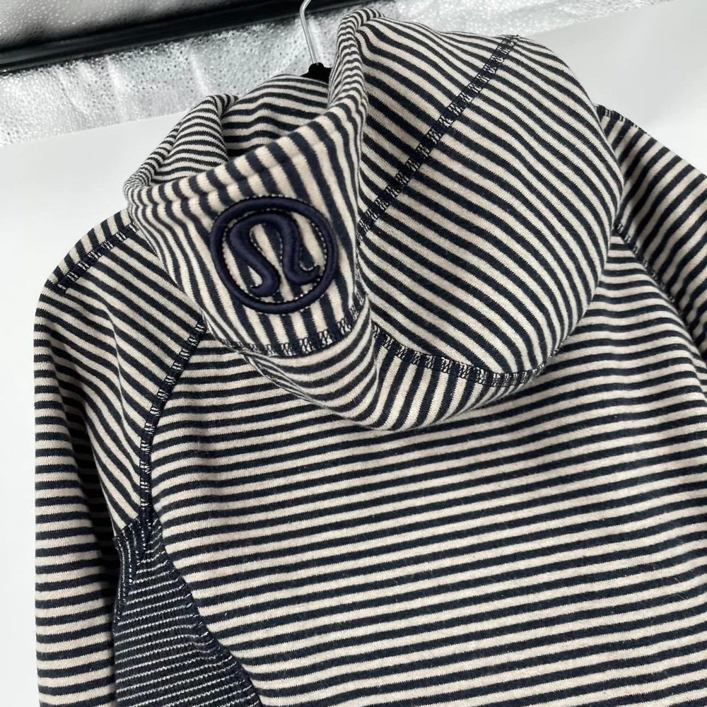 Vintage Lululemon Striped Scuba Zip Up Hoodie Women's 8 M Rare Athleisure Yoga